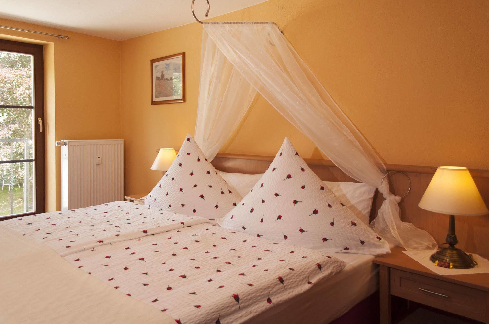 Landhotel Zur Guten Einkehr Grubschutz Bagian luar foto